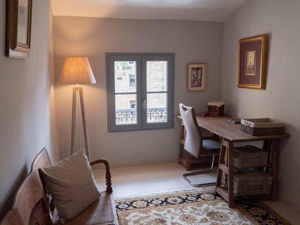 Cozy Nest In The Center Of Isle Sur La Sorgue For 4 People Leilighet LʼIsle-sur-la-Sorgue Eksteriør bilde
